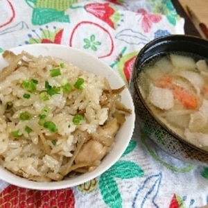 鶏ごぼうの炊き込みご飯♪我が家の人気メニュー♪